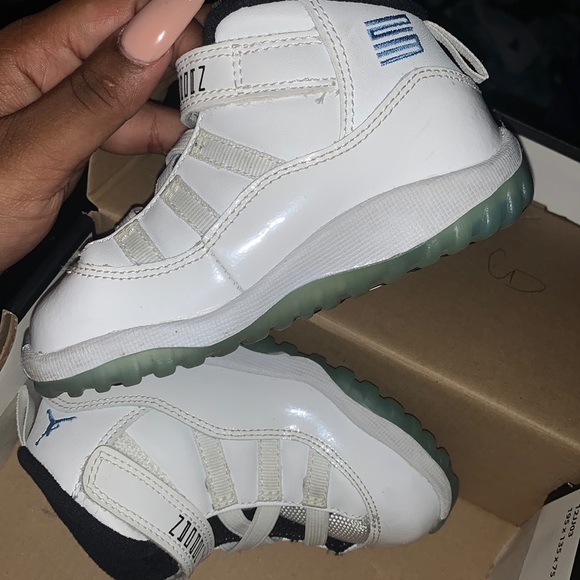 COPY - Jordan 11 Retro Toddler - Picture 1 of 1